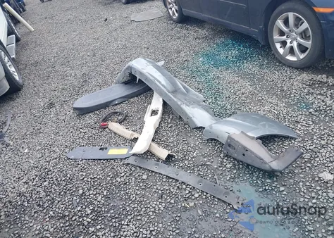 2005 Toyota Prius z USA, uszkodzony, nr VIN JTDKB20U853066769